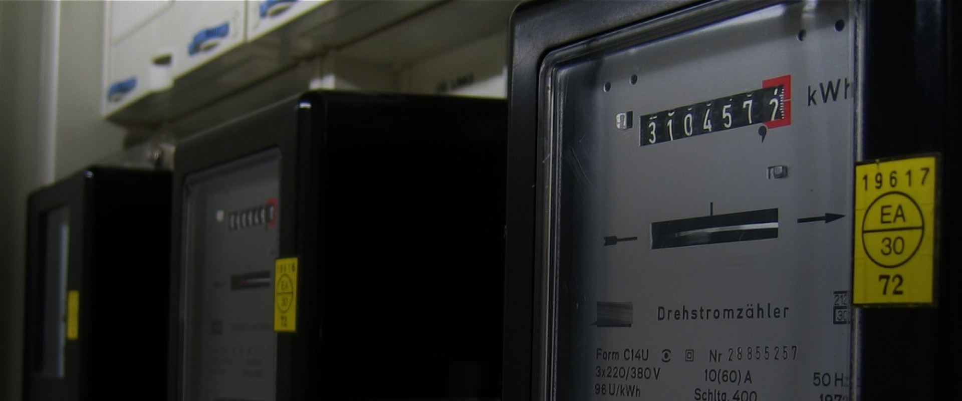 PEC-Application-Energy Metering Background Image